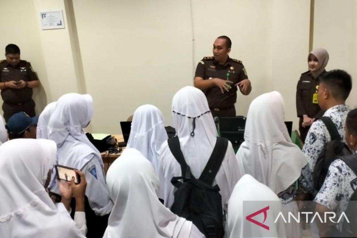 Ratusan pelajar Gorontalo ikuti Program Jaksa Masuk Sekolah
