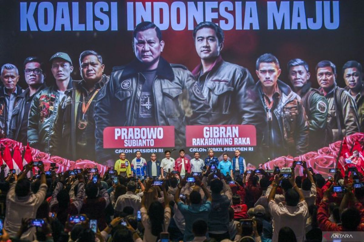 Perjalanan Prabowo-Gibran daftar ke KPU dimulai sapa relawan di GBK