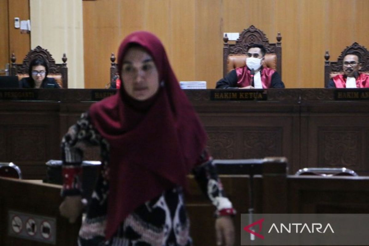 Kadis ESDM NTB terungkap terima titipan amplop diduga berisi uang