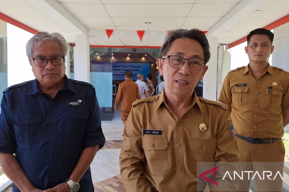 Pj Bupati Sitaro salurkan bantuan bagi  warga korban kebakaran