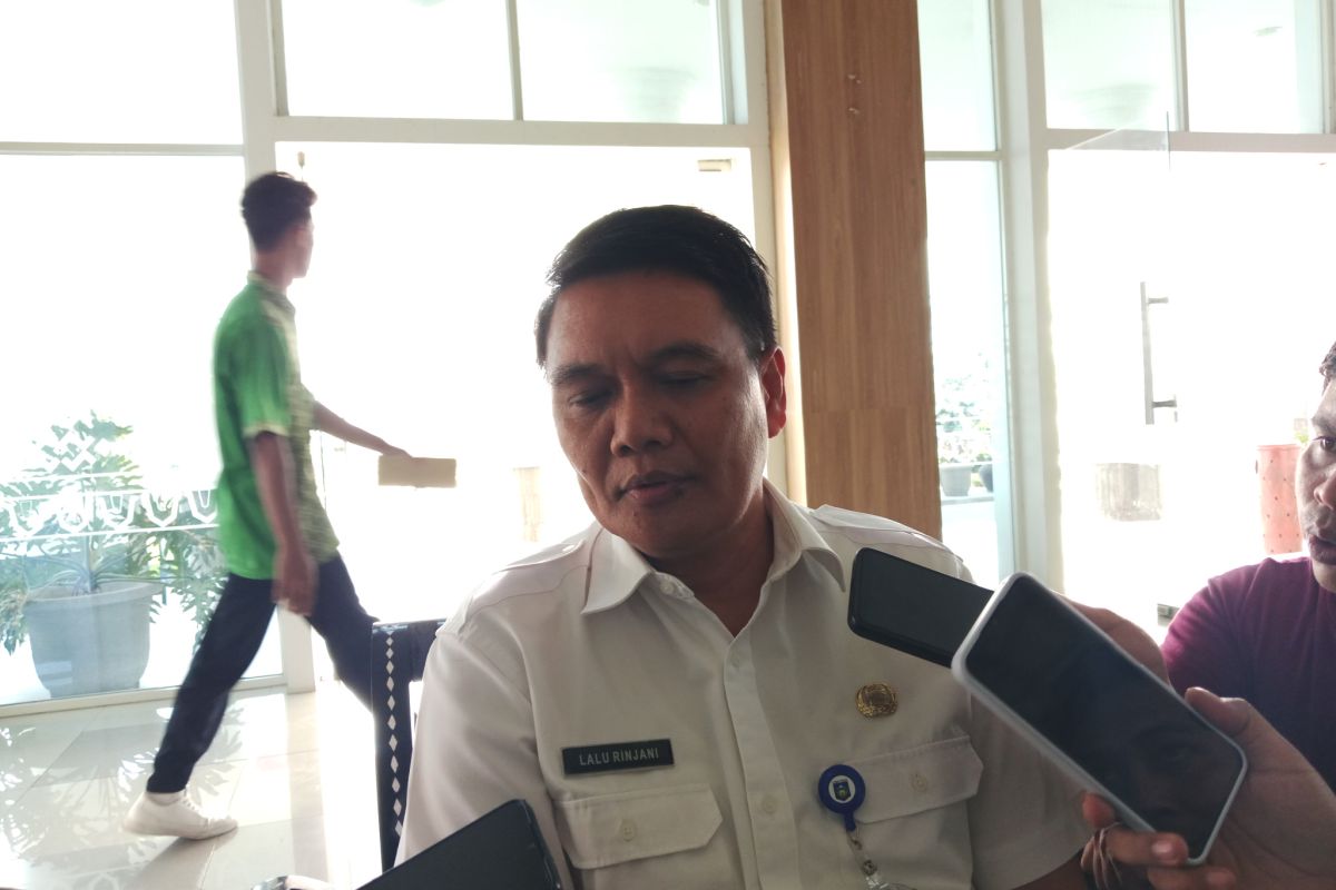 Pemkab Lombok Tengah memberhentikan kepala desa terlibat korupsi