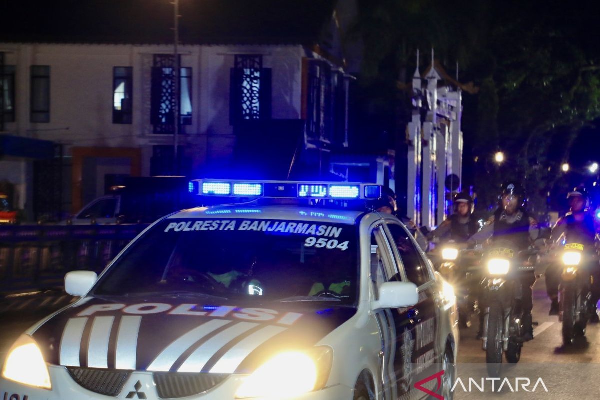 Polisi patroli malam sisir geng motor bersenjata tajam di Banjarmasin