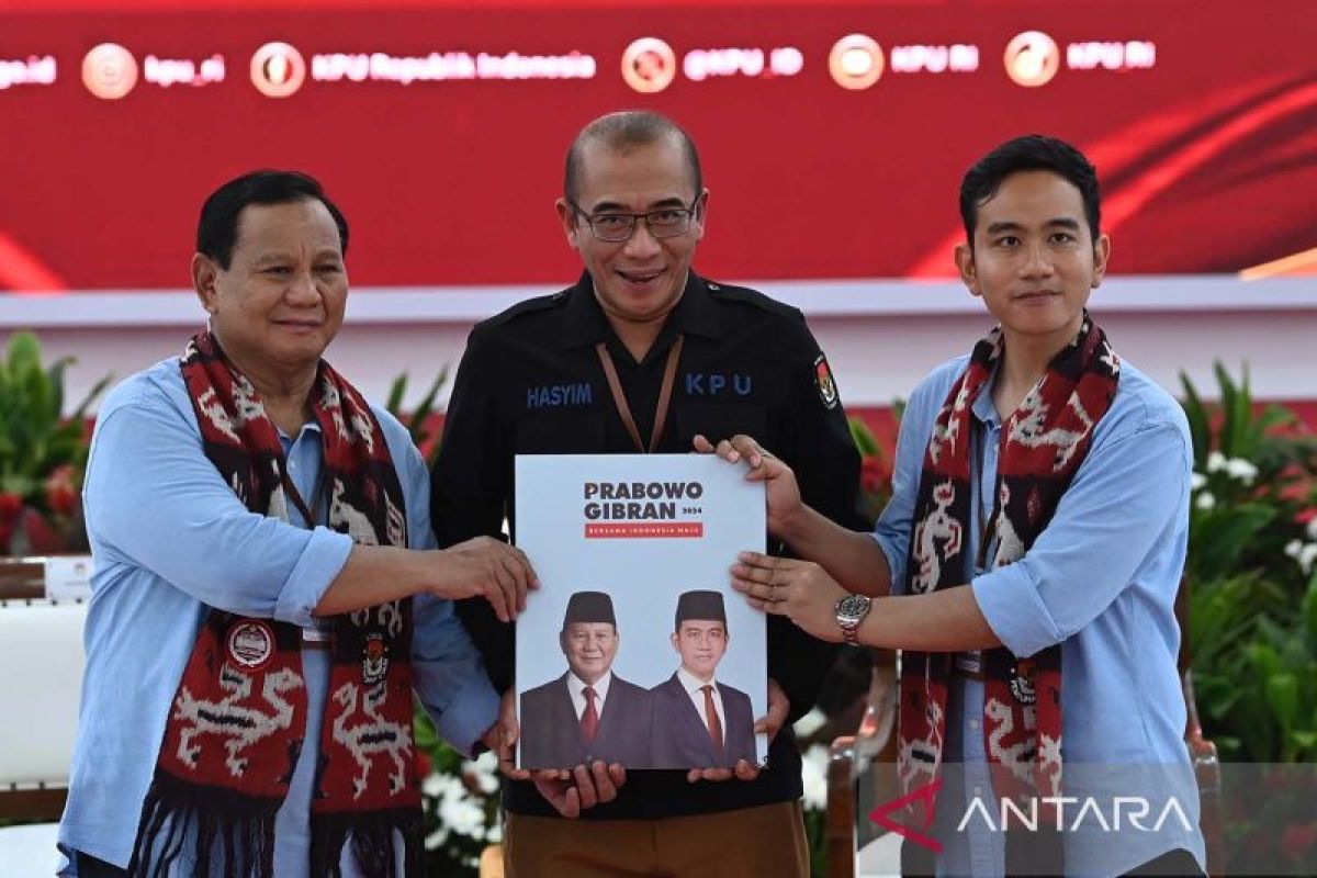 Kemarin, masa jabatan Jokowi hingga pendaftaran Prabowo-Gibran