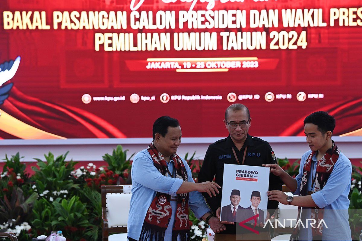 KPU RI terima berkas pendaftaran Prabowo-Gibran
