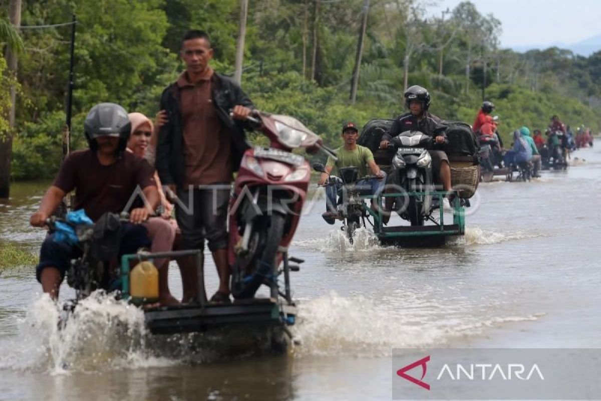 BPBA issues flood, landslide warning in Aceh