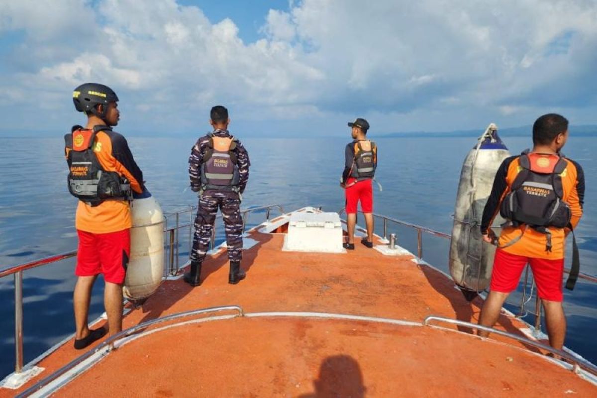 Kapal Mina Maritim 036 terbakar di perairan Halmahera Selatan