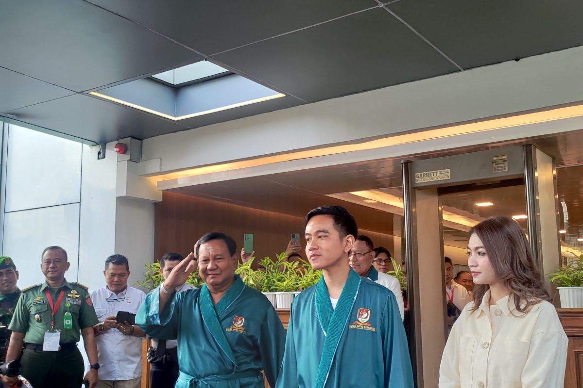 Prabowo-Gibran datang bersama untuk tes kesehatan di RSPAD