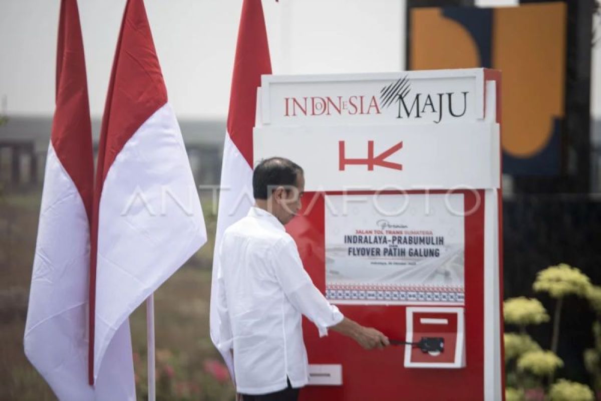 Presiden Jokowi resmikan Tol  Indralaya-Prabumulih