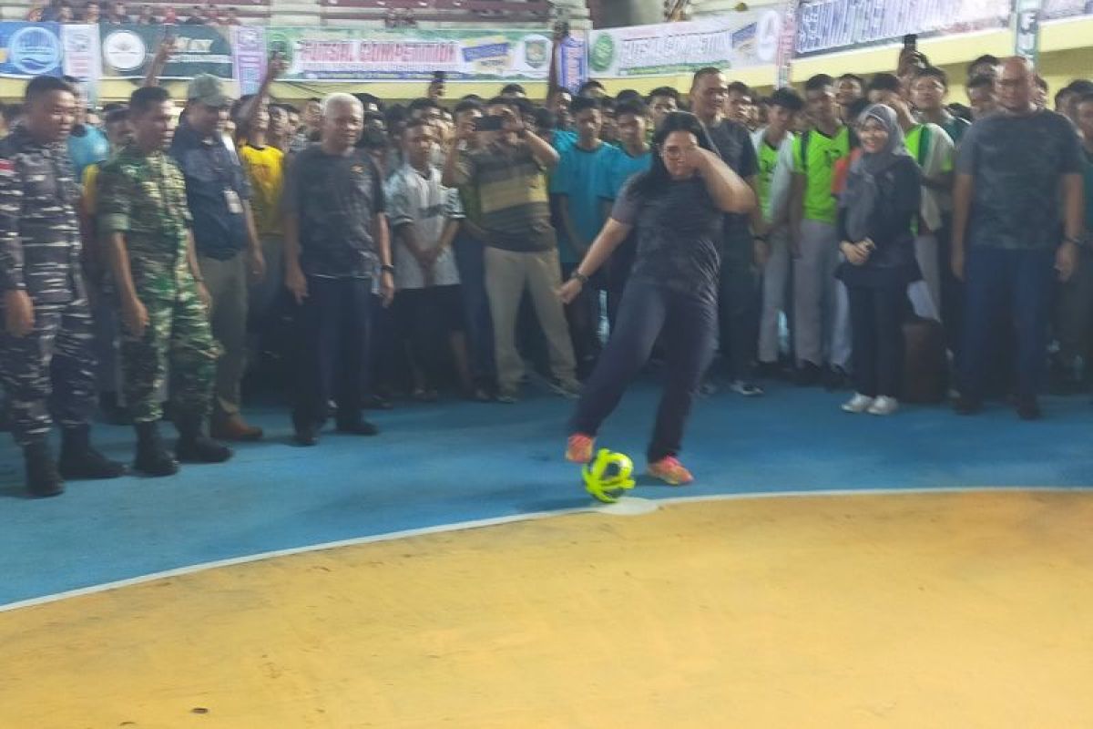 Bupati Asahan buka Turnamen Futsal Piala Ketua PN Kisaran