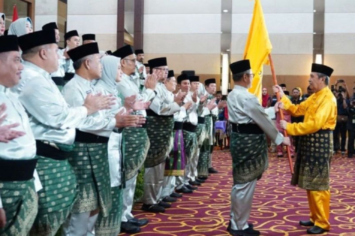GALERI FOTO - Gubri hadiri pelantikan Dunia Melayu Dunia Islam Riau