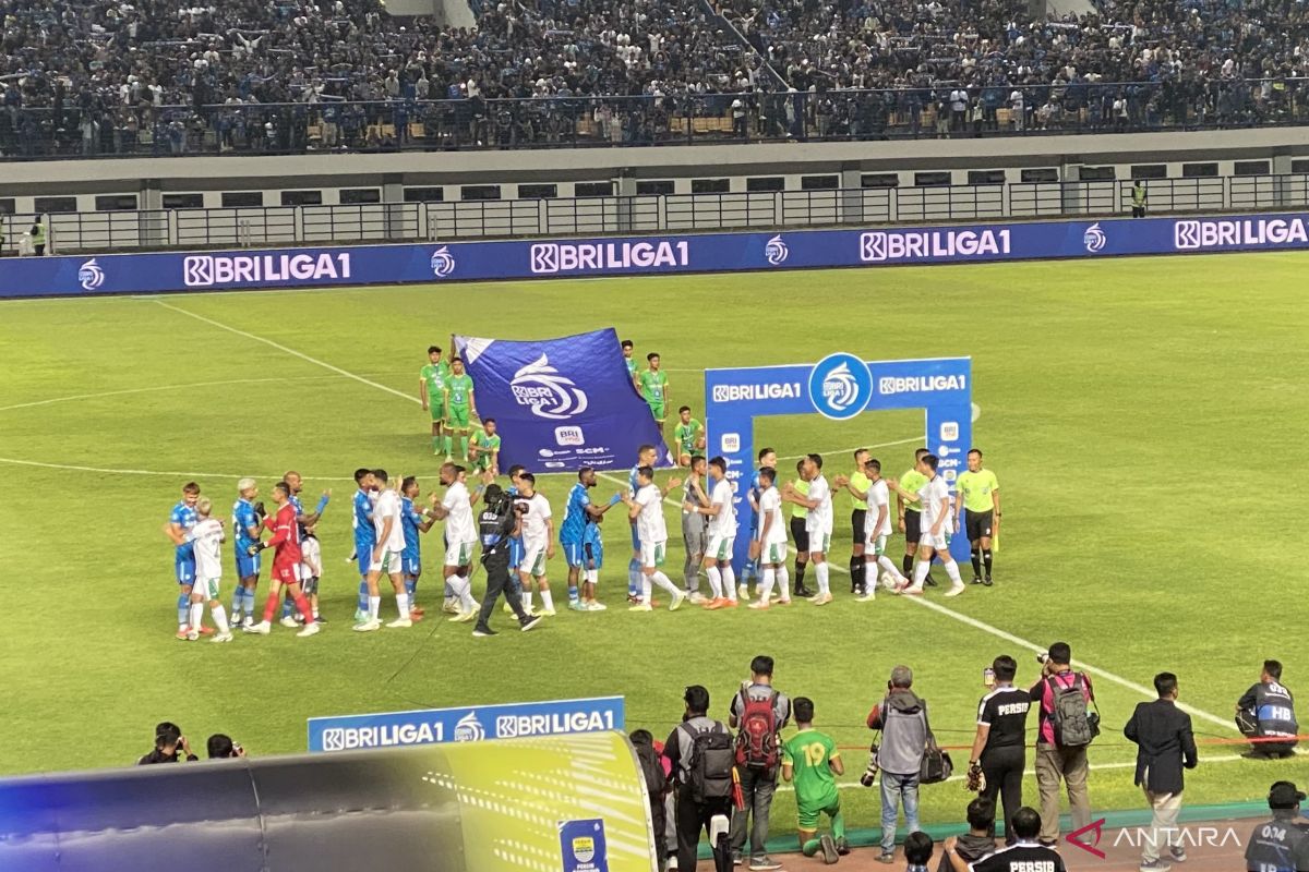 Liga 1 - Persib Bandung akhiri putaran pertama dengan kemenangan telak