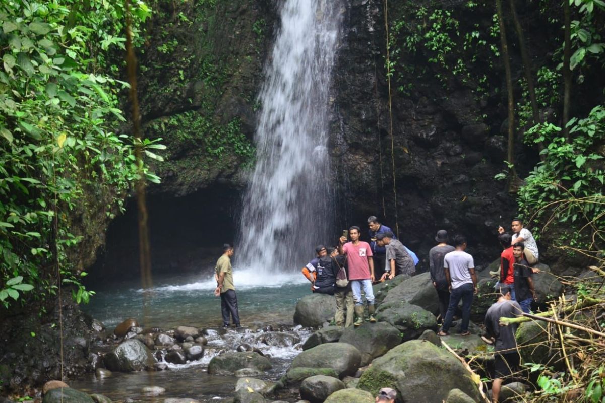 Dispar Pasaman Barat resmikan destinasi wisata air terjun Sopo Bawak (Video)