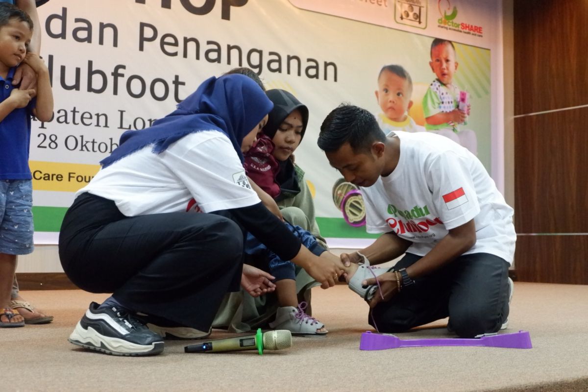 LombokCare ajak tenaga medis deteksi kaki pengkor anak