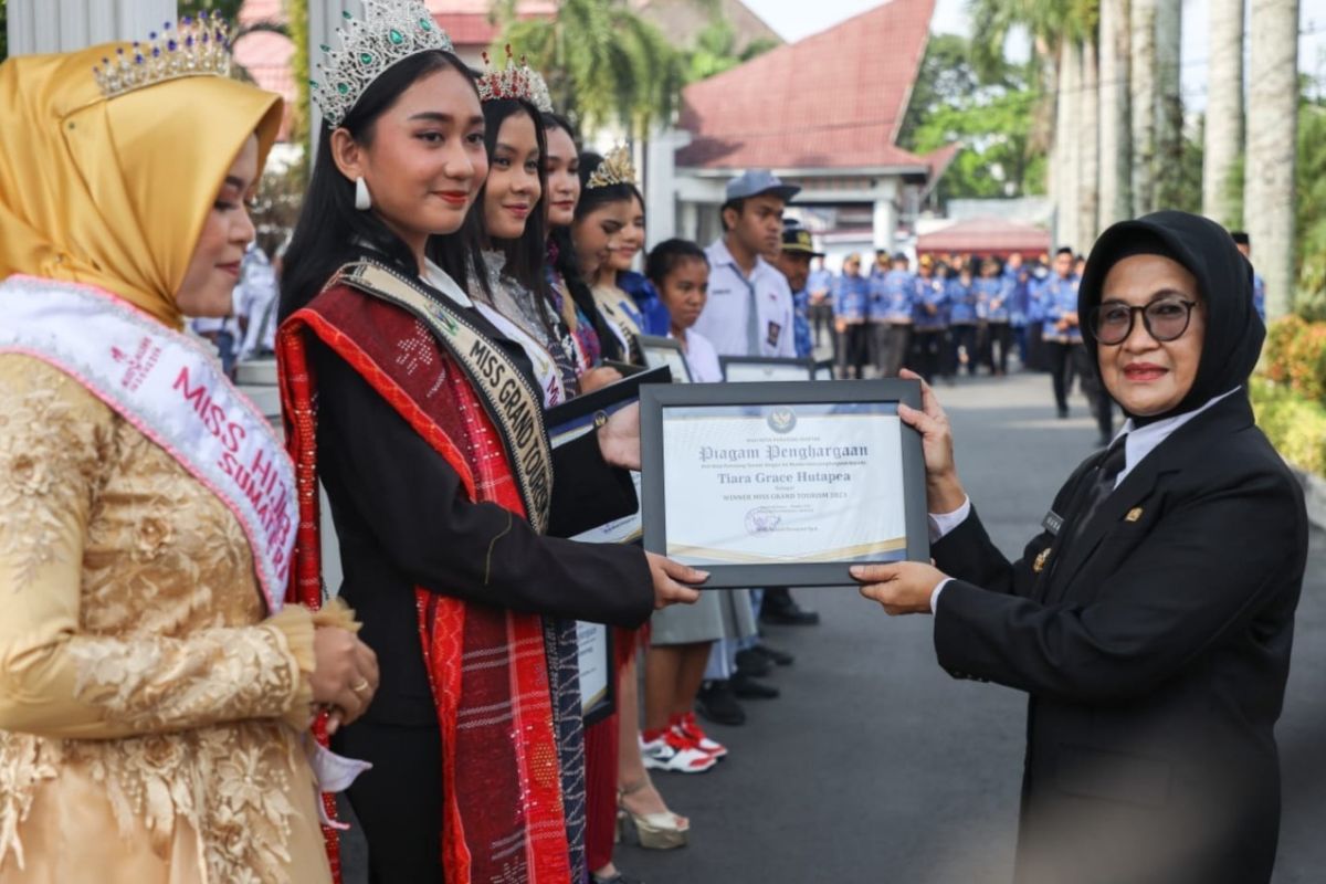 12 pemuda berprestasi terima penghargaan di peringatan Hari Sumpah Pemuda