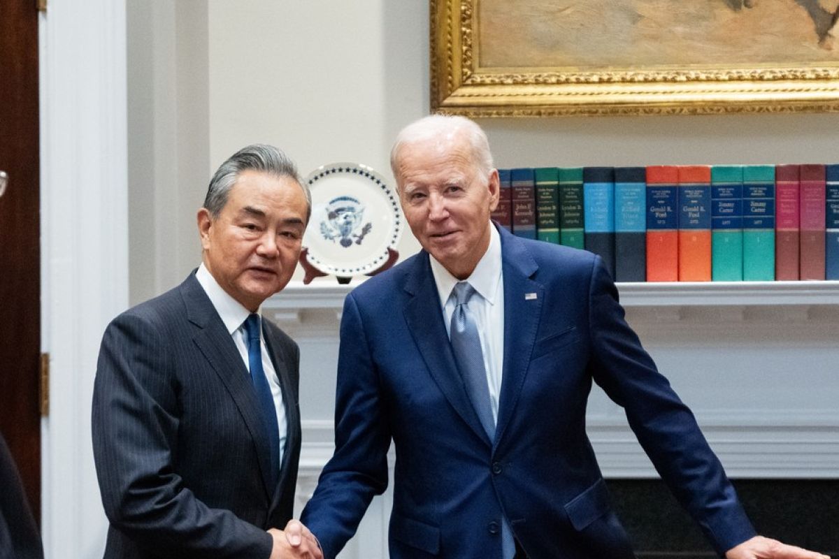Presiden Biden bertemu menlu China di Washington