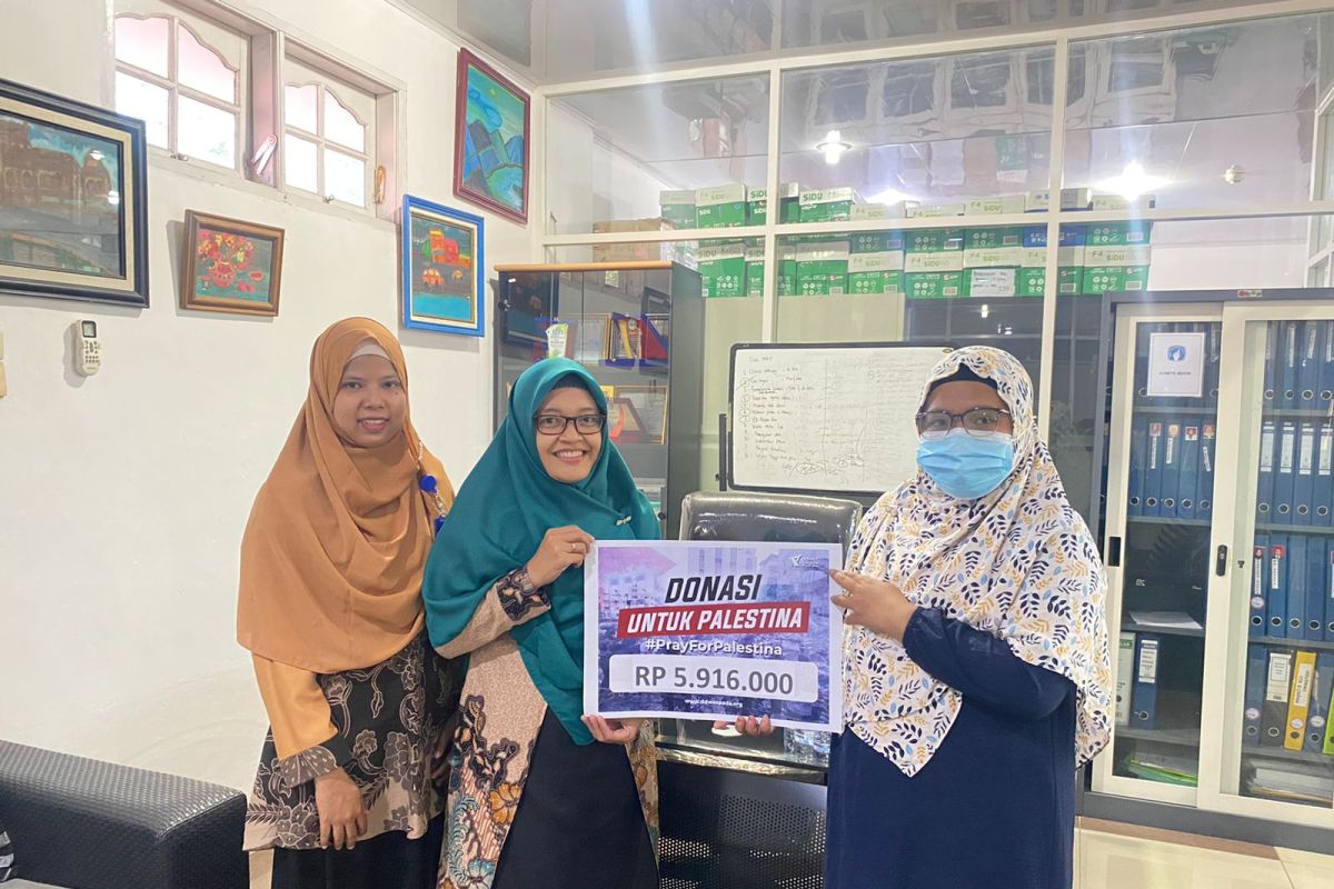 RSU Sufina Aziz Medan serahkan donasi untuk Palestina melalui Dompet Dhuafa Waspada