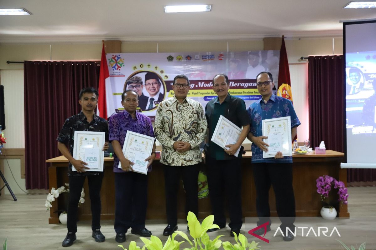 Sebanyak tiga sekolah di Buleleng Bali meraih penghargaan moderasi beragama