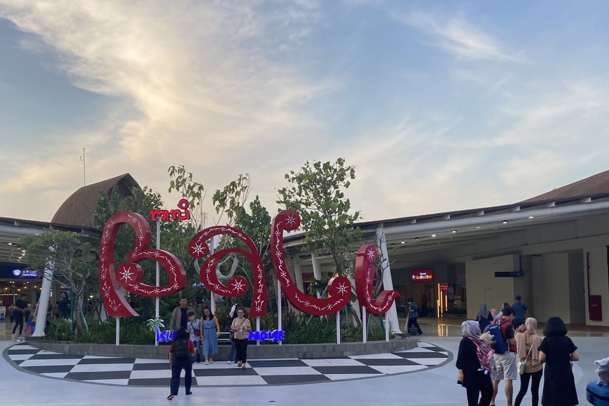 Bandara Ngurah Rai: Penerbangan ke Bandung mendarat di Bandara Kertajati