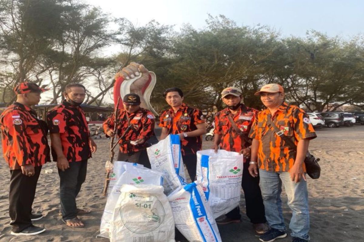 Pemuda Pancasila Kulon Progo gelar aksi bersih sampah di Pantai Trisik