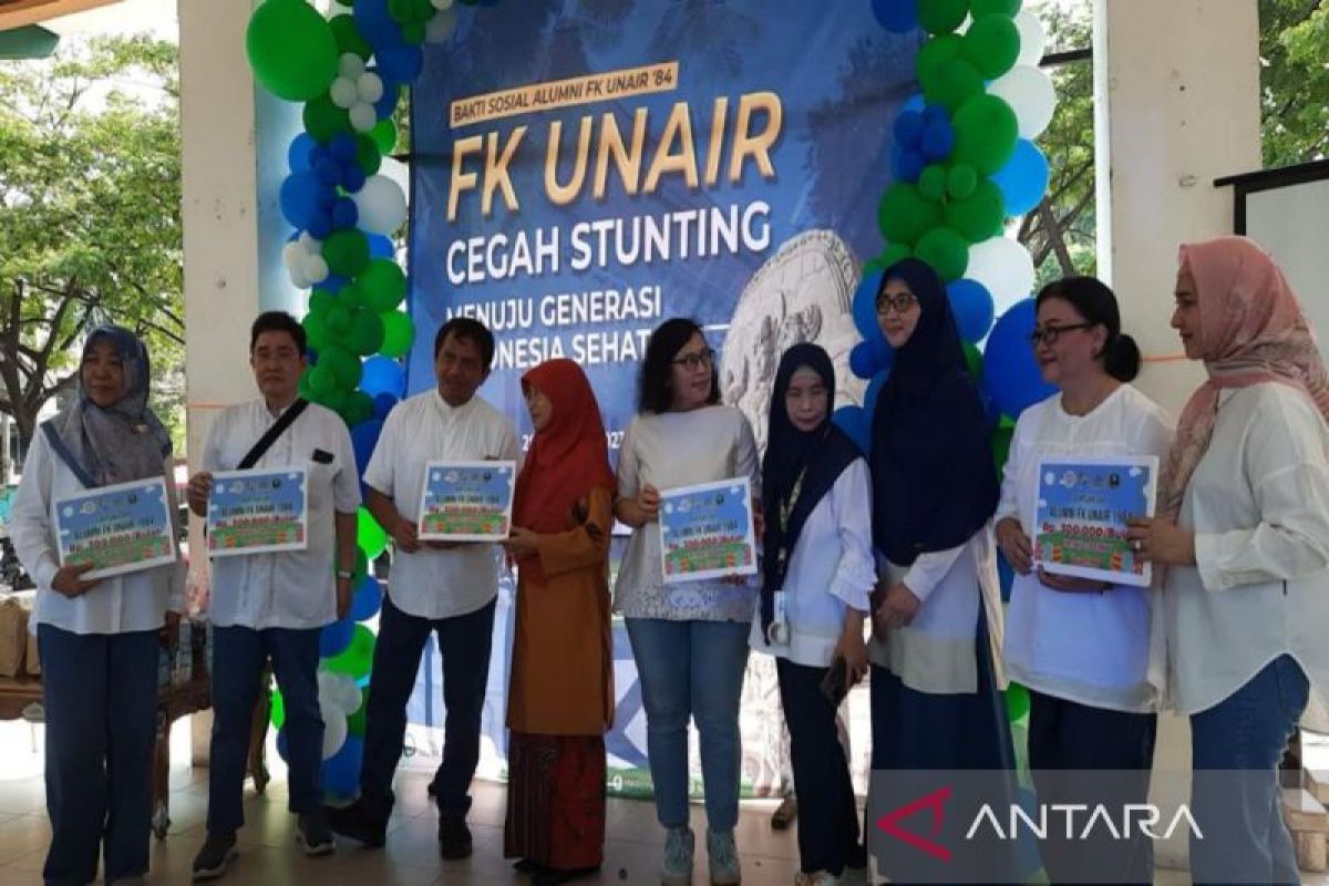 Alumni FK Unair bakti sosial cegah stunting di Banjarmasin