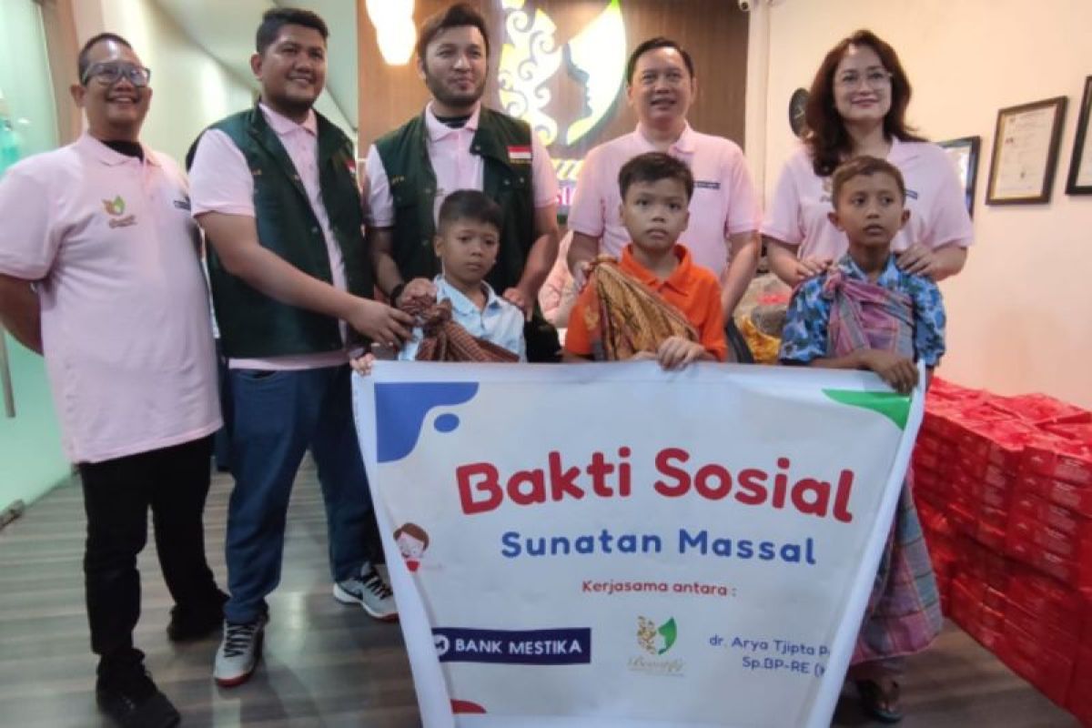 Klinik Beautify Indonesia - Bank Mestika Dharma gelar sunat massal