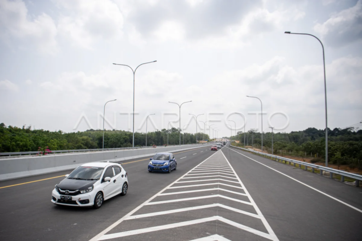 Jumlah kendaraan yang melintasi Tol Indraprabu lebihi prediksi
