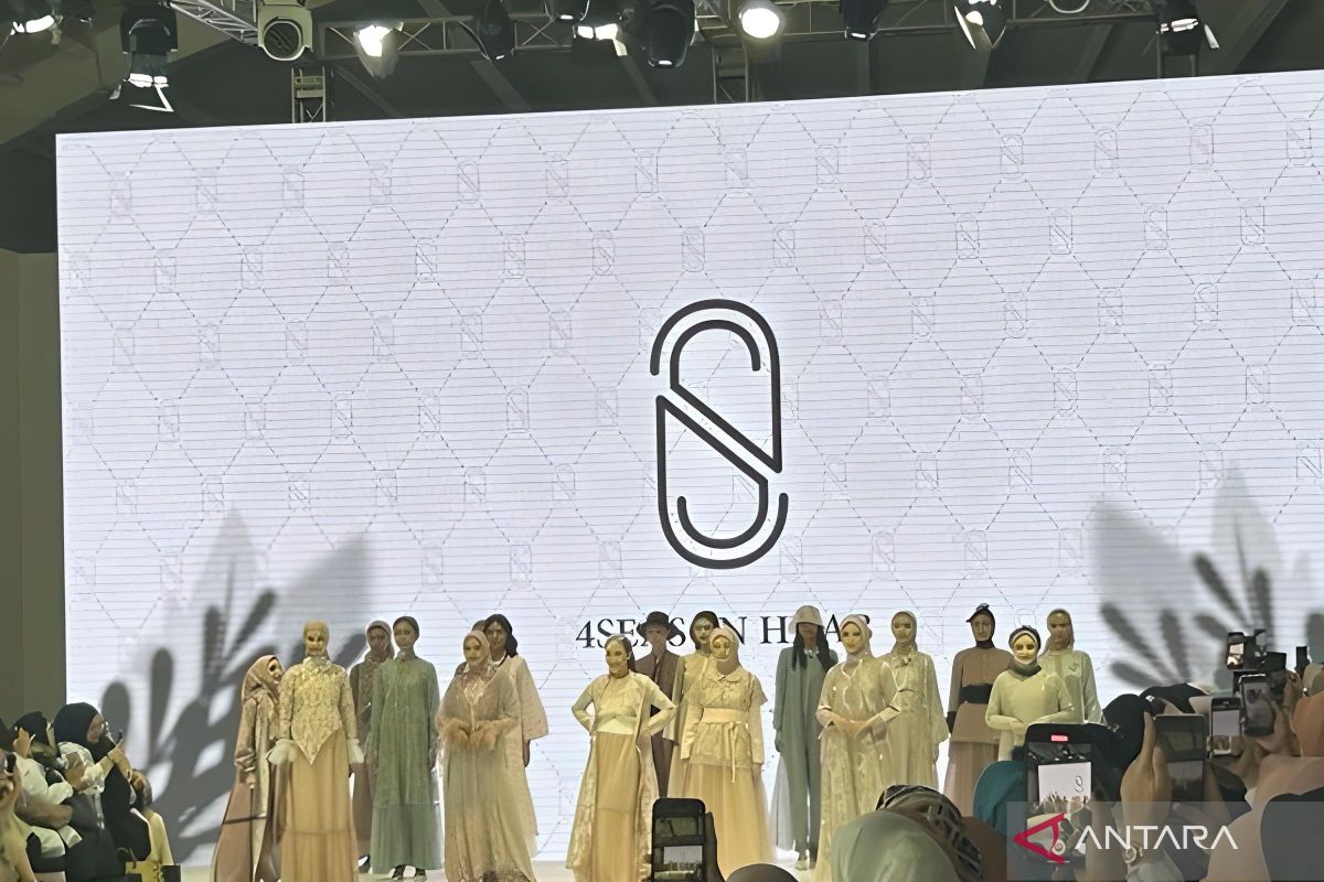 4Season Hijab tampil perdana di JFW 2024 dengan koleksi "Sirene"