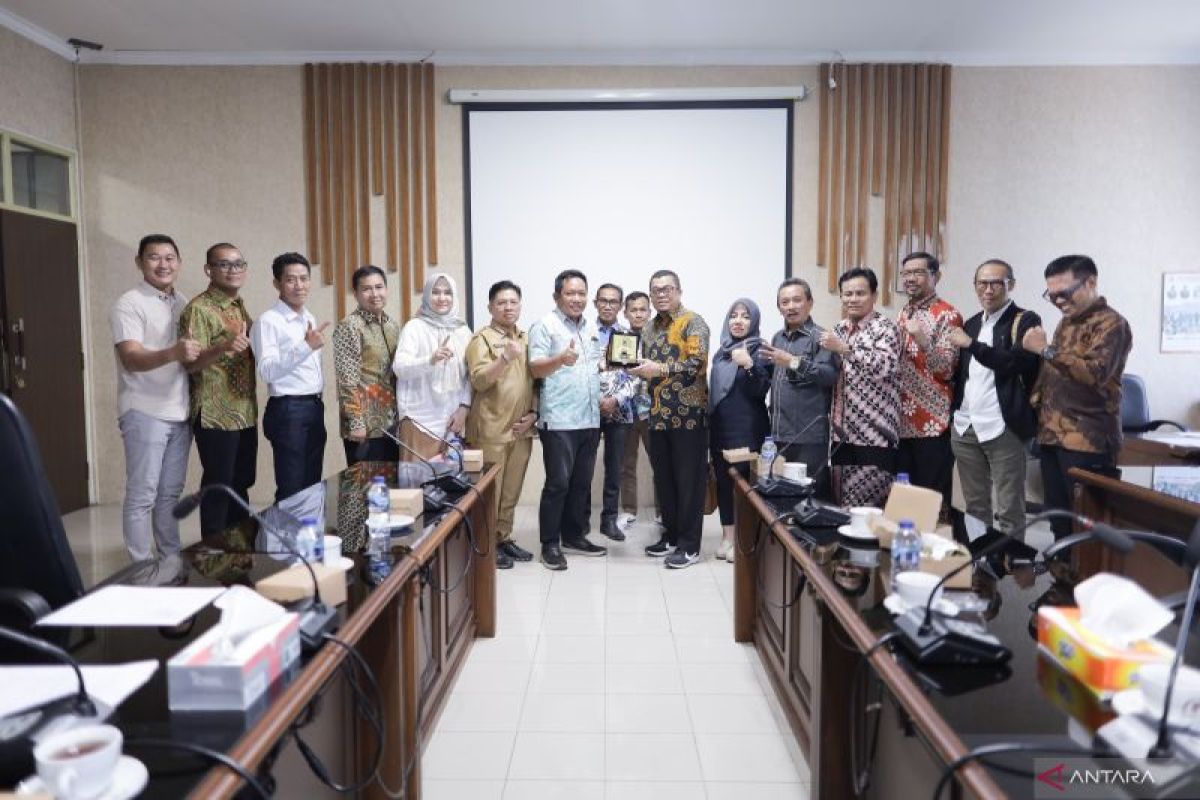 DPRD Kalsel Terima Uji Komparatif Sosialisasi Regulasi DPRD Banten