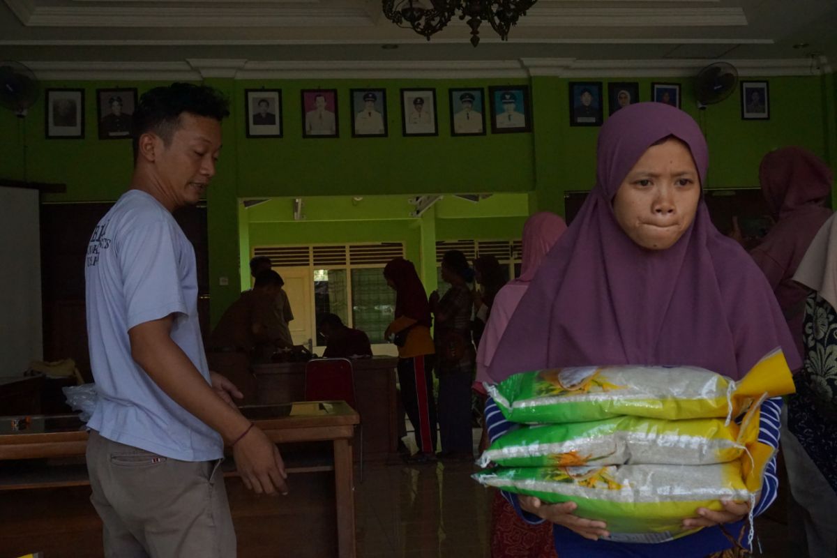 Pemkab Gunungkidul laksanakan pasar murah sebanyak 42 ton beras