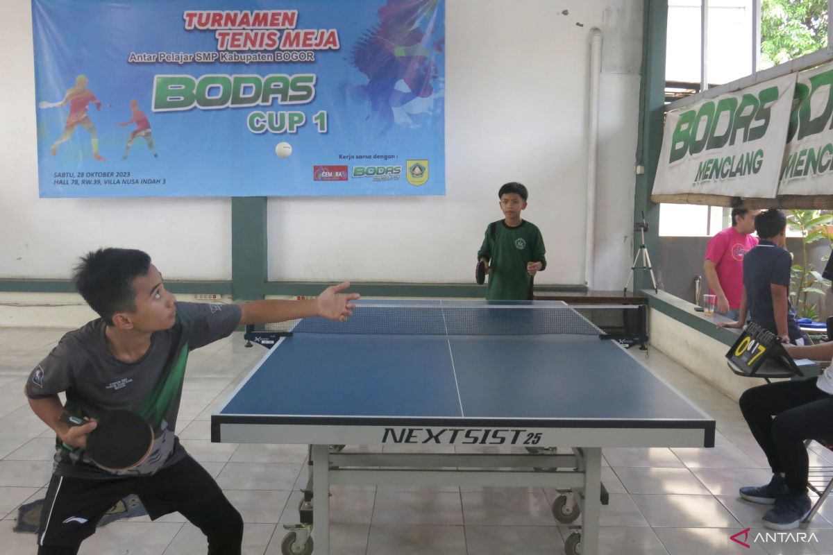 Pelajar di Bogor ikut kompetisi tenis meja peringati Hari Sumpah Pemuda