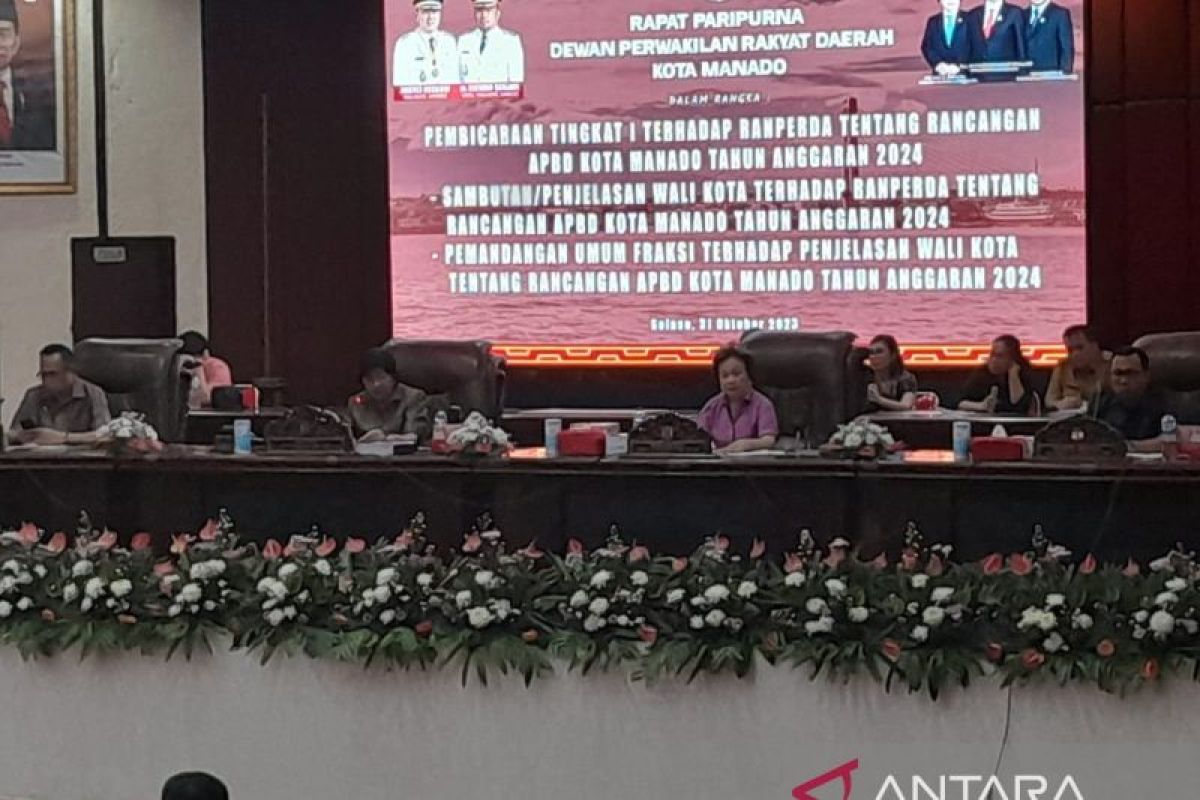 DPRD Manado paripurnakan penyampaian RAPBD 2024