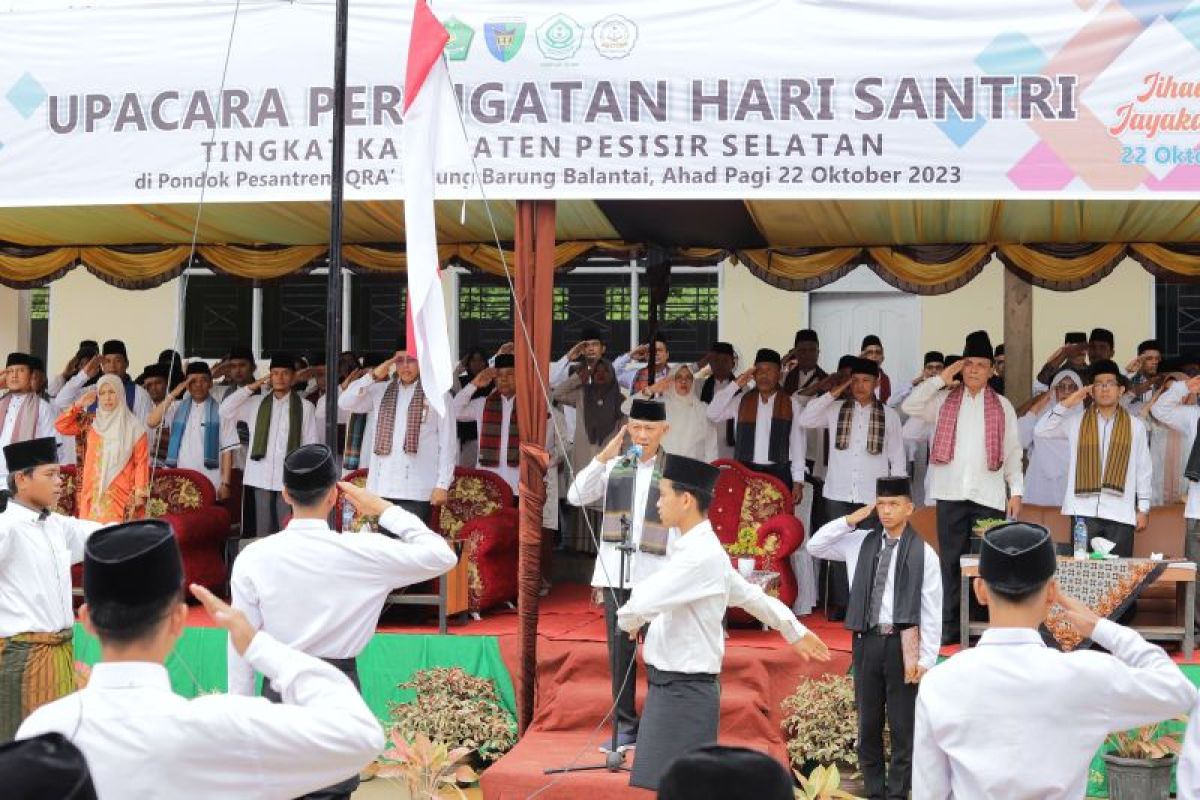 Sekda Mawardi Roska pimpin Upacara Hari Santri Nasional Tahun 2023