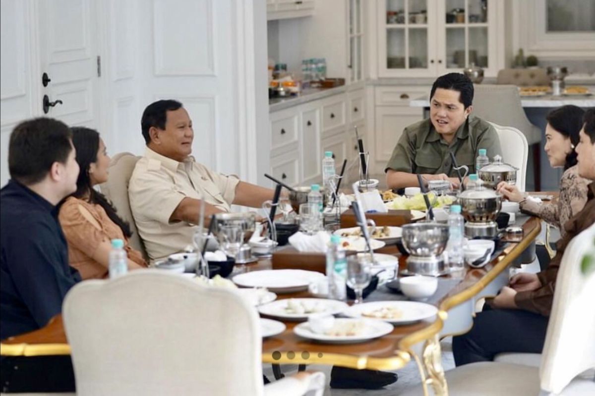 Prabowo kunjungi rumah Erick Thohir, "Ini kehormatan", sebut mereka