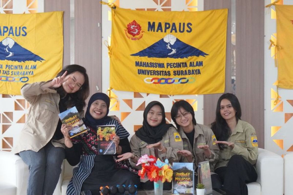 UKM Pecinta Alam Ubaya luncurkan dua buku bahas kisah pendakian 
