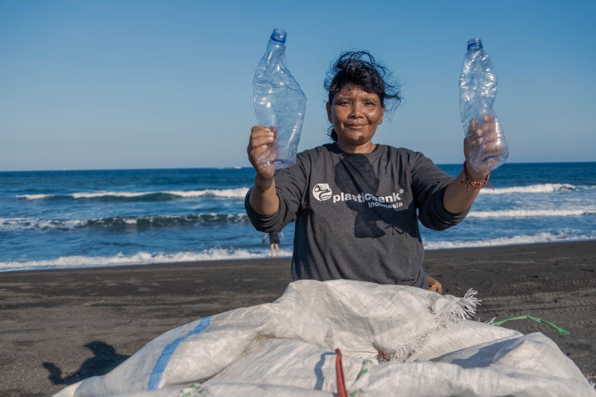 Plastic Bank-SC Johnson kumpulkan 40 juta kg plastik daur ulang