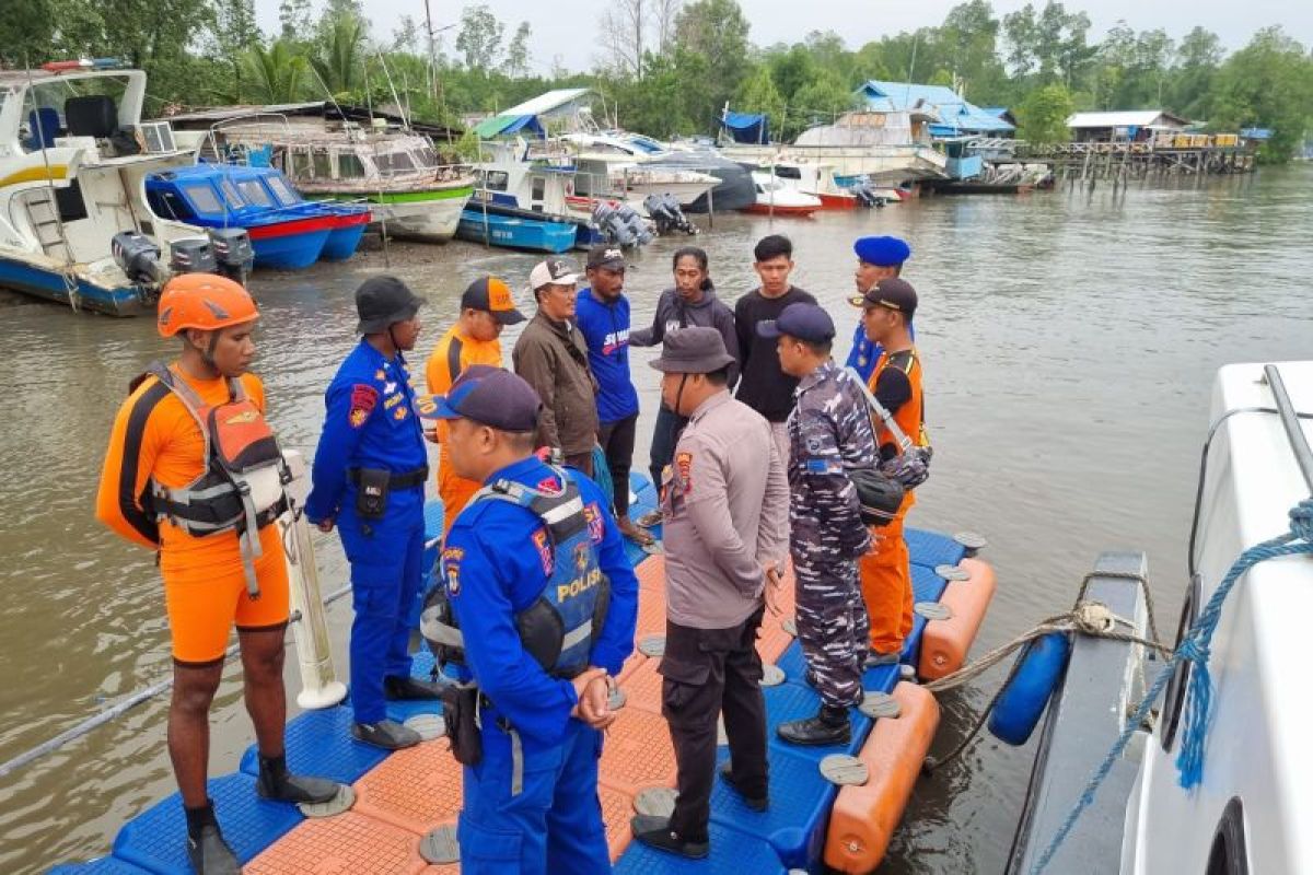 Tim SAR cari satu nelayan hilang di Teluk Bintuni