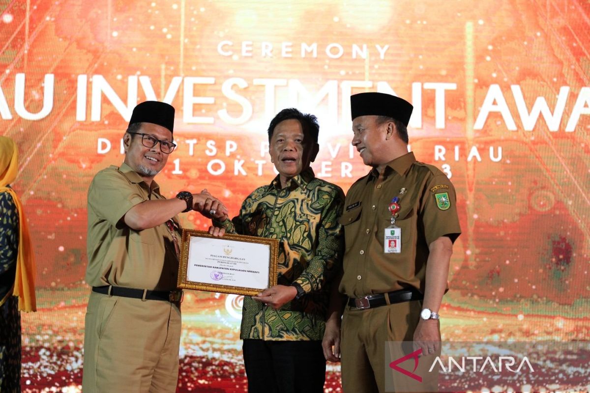 Peringkat tiga LKPM Riau Investment Award 2023 diraih Meranti