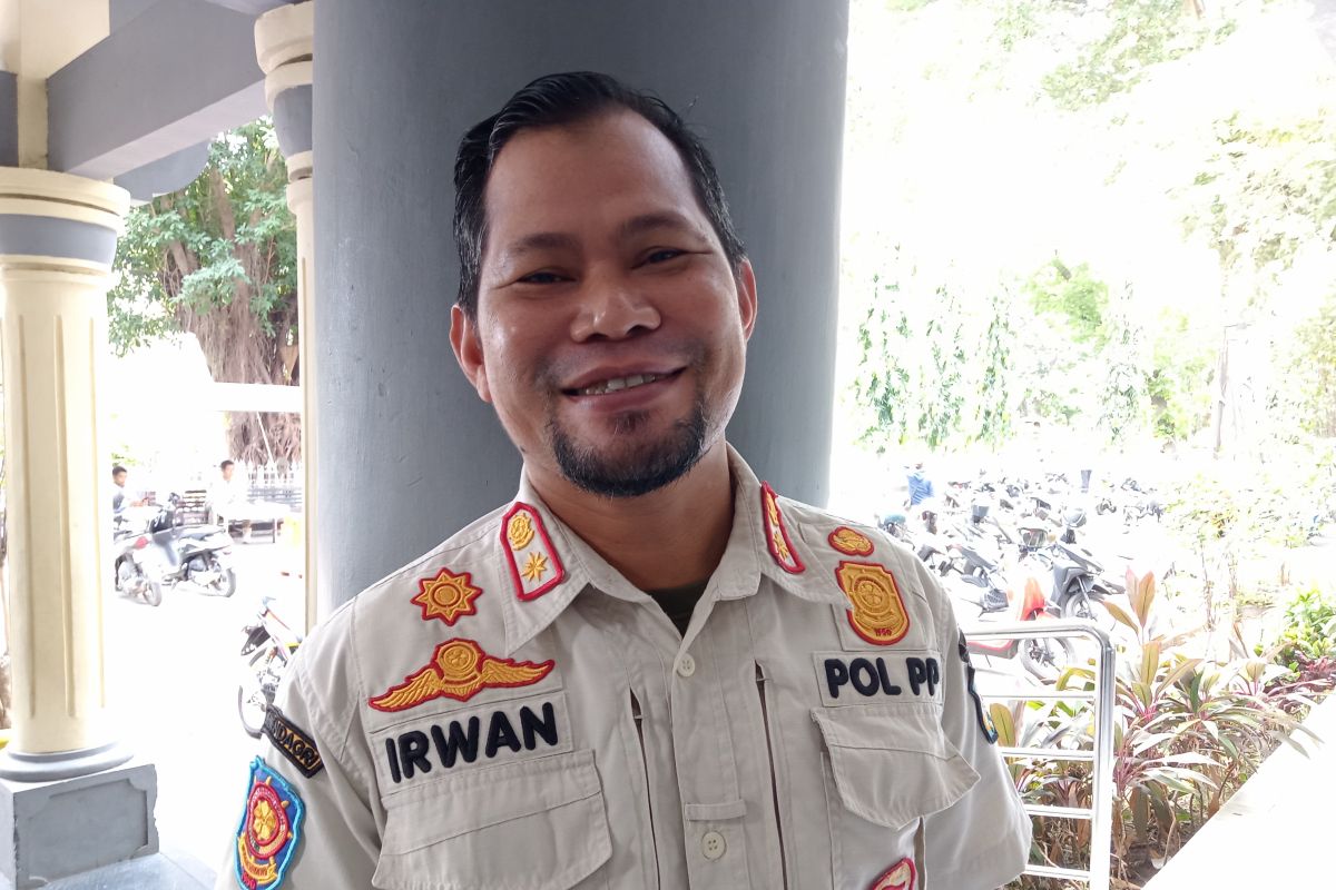 Tim pemberantasan rokok ilegal Mataram sasar pedagang