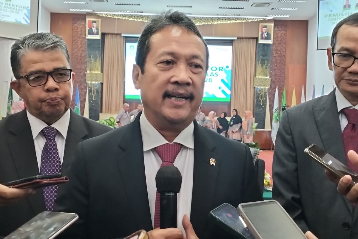 Efa Yonnedi terpilih jadi Rektor Universitas Andalas periode 2023-2028