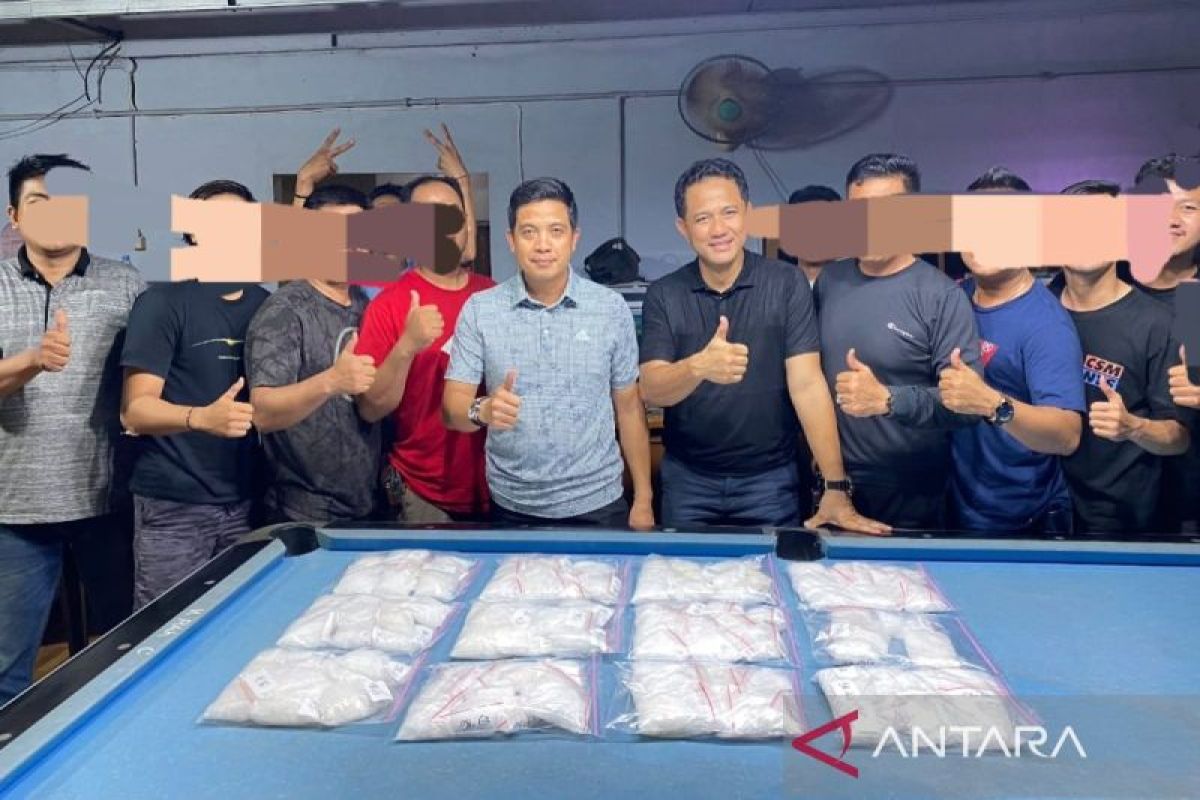 Kriminal Kalsel kemarin, 22,35 kg sabu dimusnahkan hingga bongkar narboba asal Malaysia