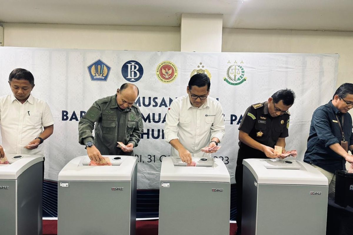 BI musnahkan 1.293 uang palsu yang beredar di Sulawesi Tenggara