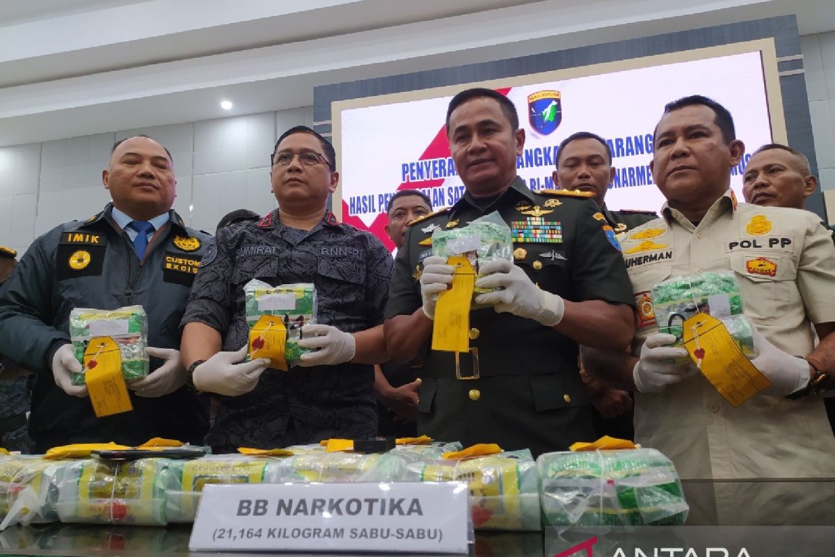 Kasad beri reward prajurit TNI ungkap kasus narkoba di perbatasan