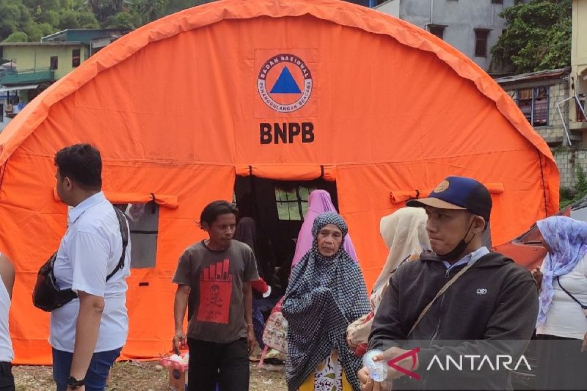 BPBD Kota Jayapura dirikan tenda untuk korban kebakaran Batu Putih