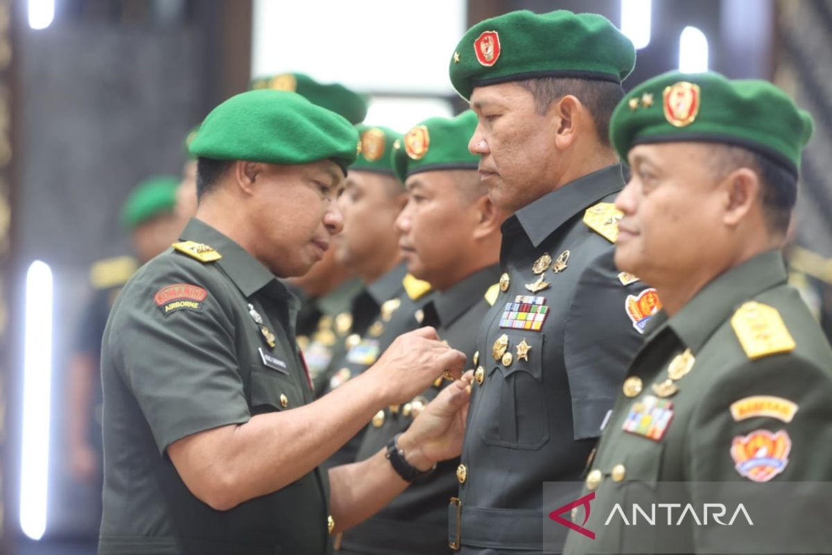 Jenderal Agus  Subiyanto pimpin sertijab tiga jabatan strategis TNI AD