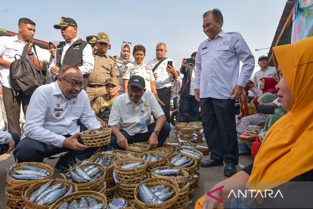 Pasokan bahan pokok tersedia di di NTB