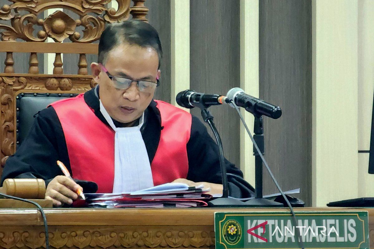 Tiga mantan pejabat penyuap Bupati Pemalang dihukum satu tahun