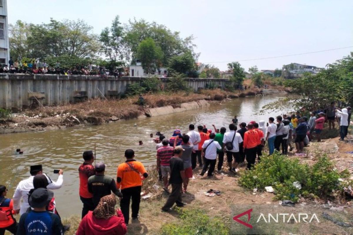 Tim gabungan temukan pelajar SMP Sampang yang tenggelam di sungai