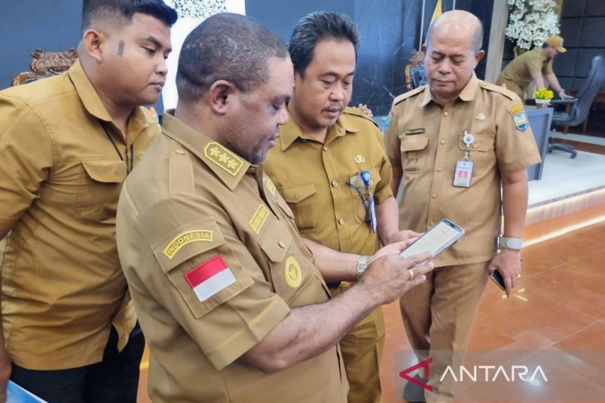 Bupati Manokwari minta warga bayar PBB P2 sebelum 31 November 2023