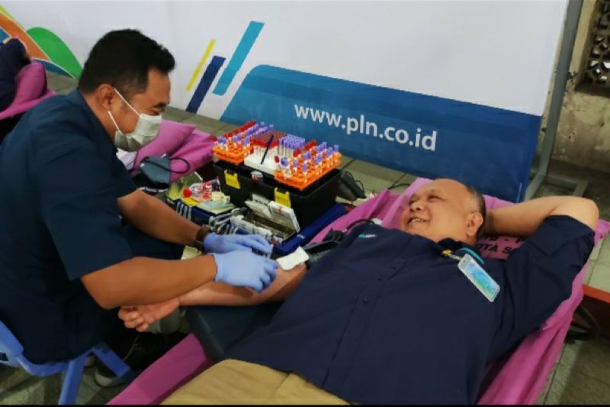 PLN UID Jateng dan DIY salurkan darah ratusan kantong