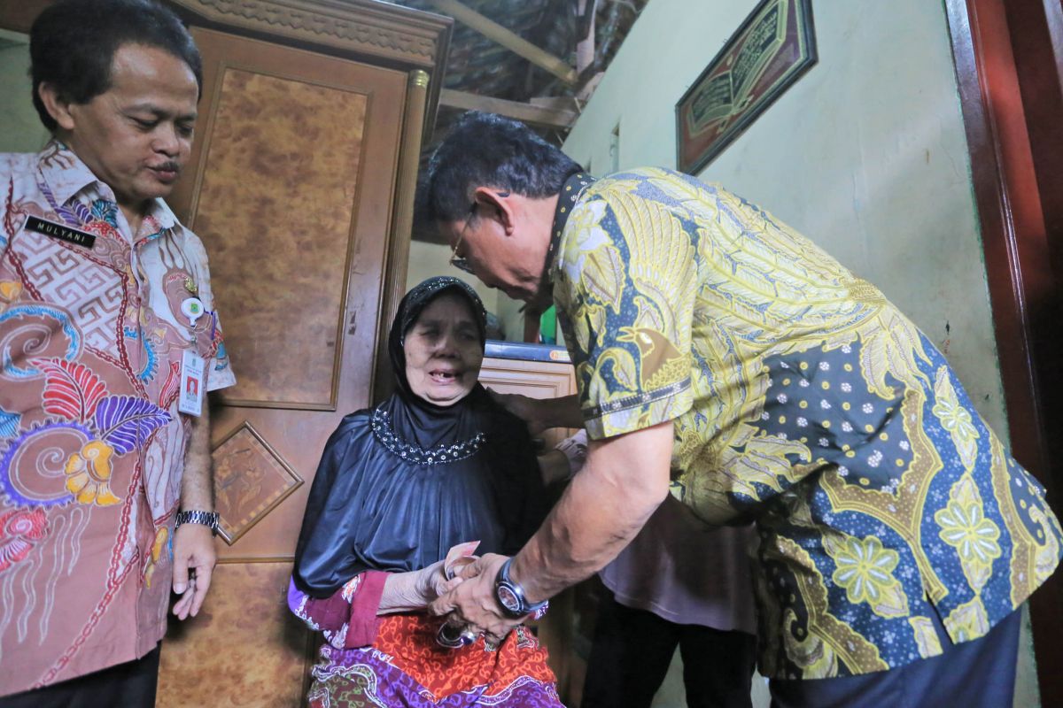 300 KPM penyandang disabilitas di Kota Tangerang dapat bantuan sosial